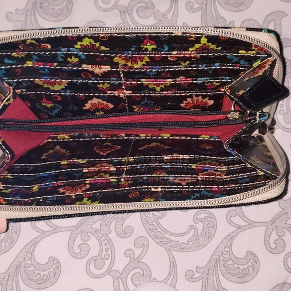 Sakroots Wallet - Picture 4 of 5